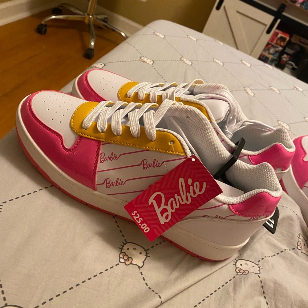New with tags Size 11 Women Barbie Shoes